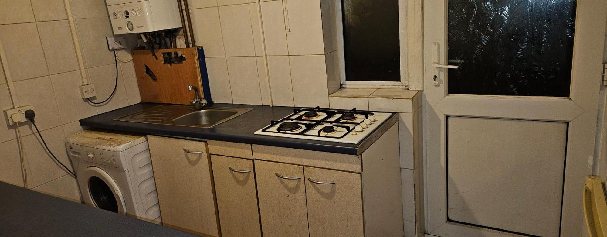 No Frills & Nothing Fancy 1 Bed Studio City Centre Cardiff Zewnętrze zdjęcie